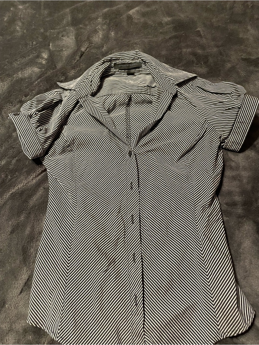 Express Striped Button-Up Shirt - Black & White